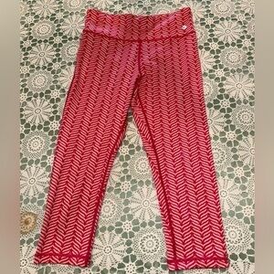Vineyard Vines Island Whale Tail Performance Crop Leggings